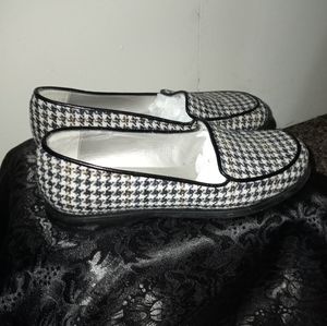 🌺 Costa Blanca Loafers